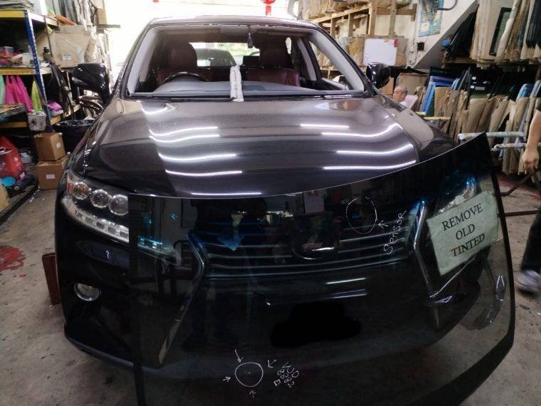 Lexus RX — Tint Removal & Replacement